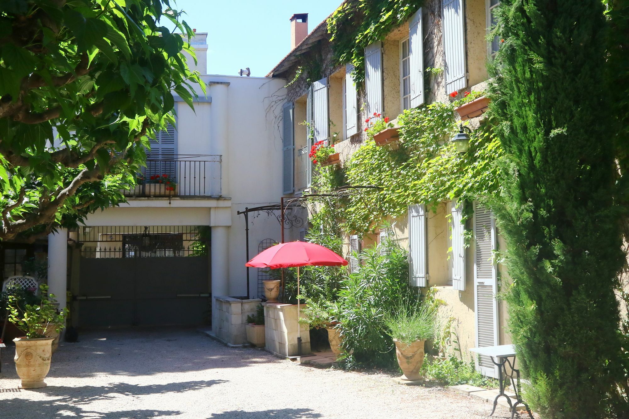 Apartments La Madeleine 亞維農 外观 照片